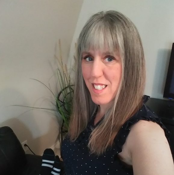 Meet your Posher, Shayna - Picture 1 of 1